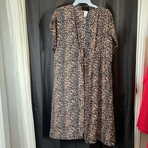 XXL - Leopard print kimono or bathing suit cover up